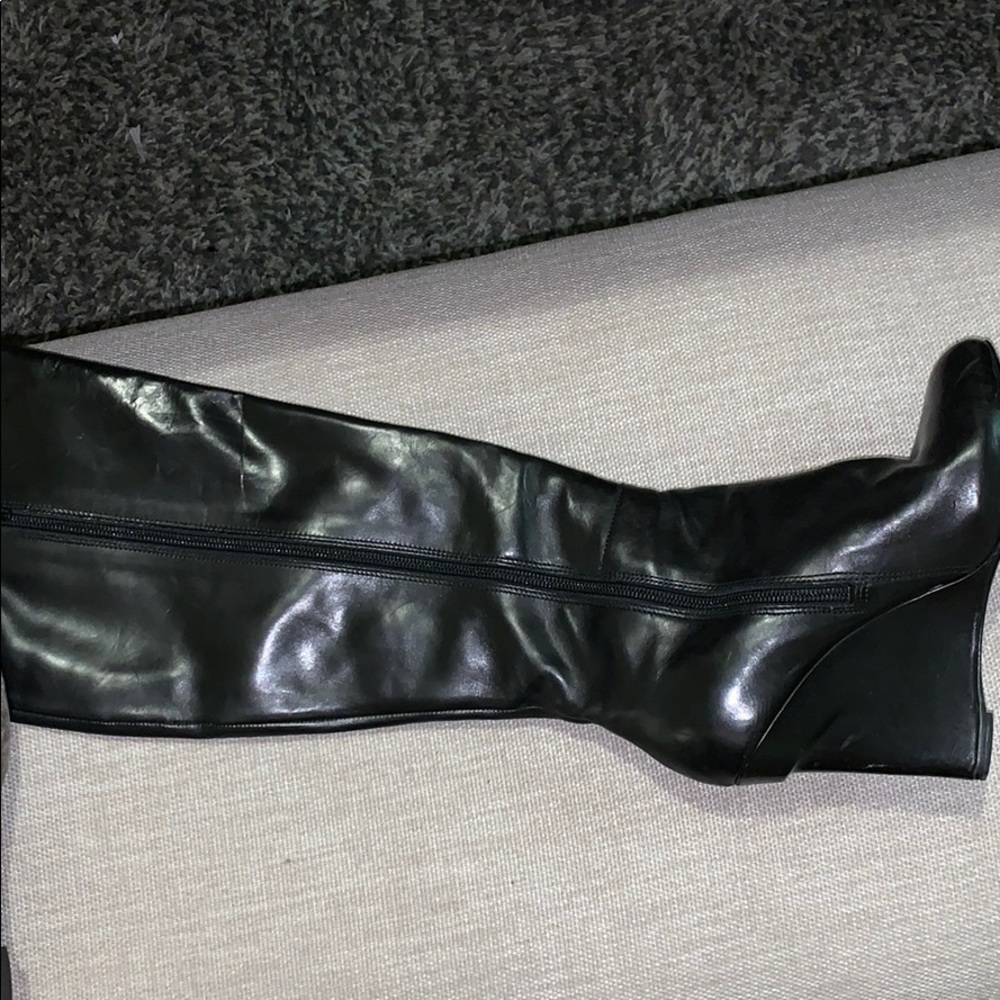 Vera Wang Black Wedge Knee High